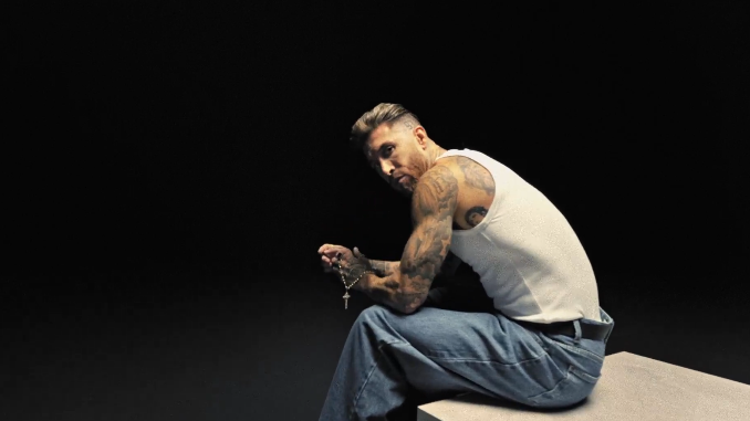 Sergio Ramos - Cibeles: reinventarse como estrategia de marca 21 Sergio Ramos canta a Cibeles