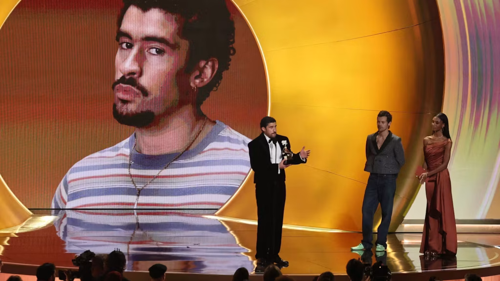 Bad Bunny como ejemplo de estrategia de marca y visibilidad en redes sociales más allá del algoritmo